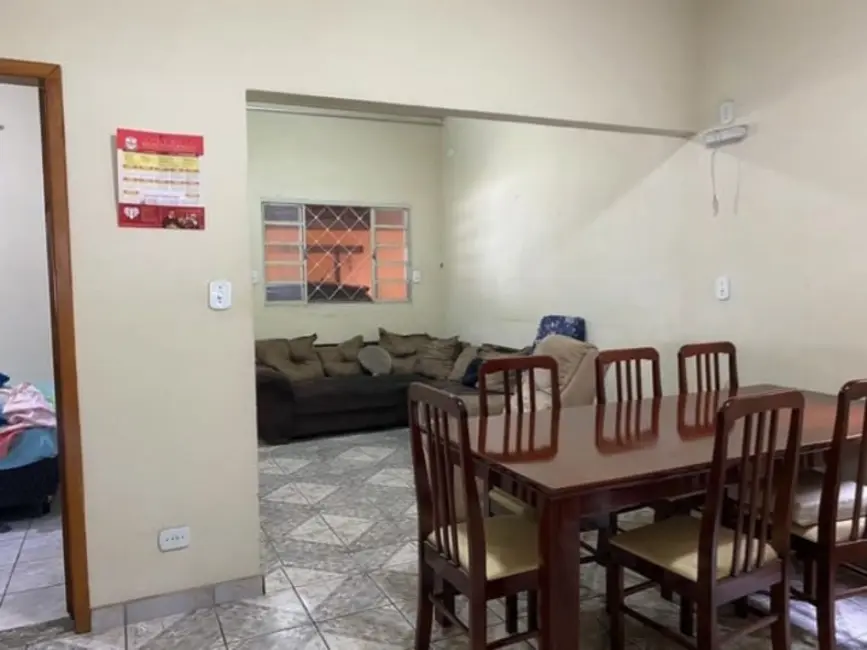 Foto 2 de Casa com 3 quartos à venda, 164m2 em Azeredo, Pindamonhangaba - SP