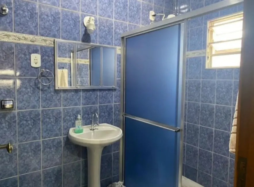 Foto 4 de Casa com 3 quartos à venda, 164m2 em Azeredo, Pindamonhangaba - SP