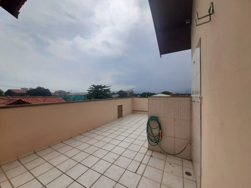 Foto 6 de Casa com 5 quartos à venda, 360m2 em Chácara do Visconde, Taubate - SP