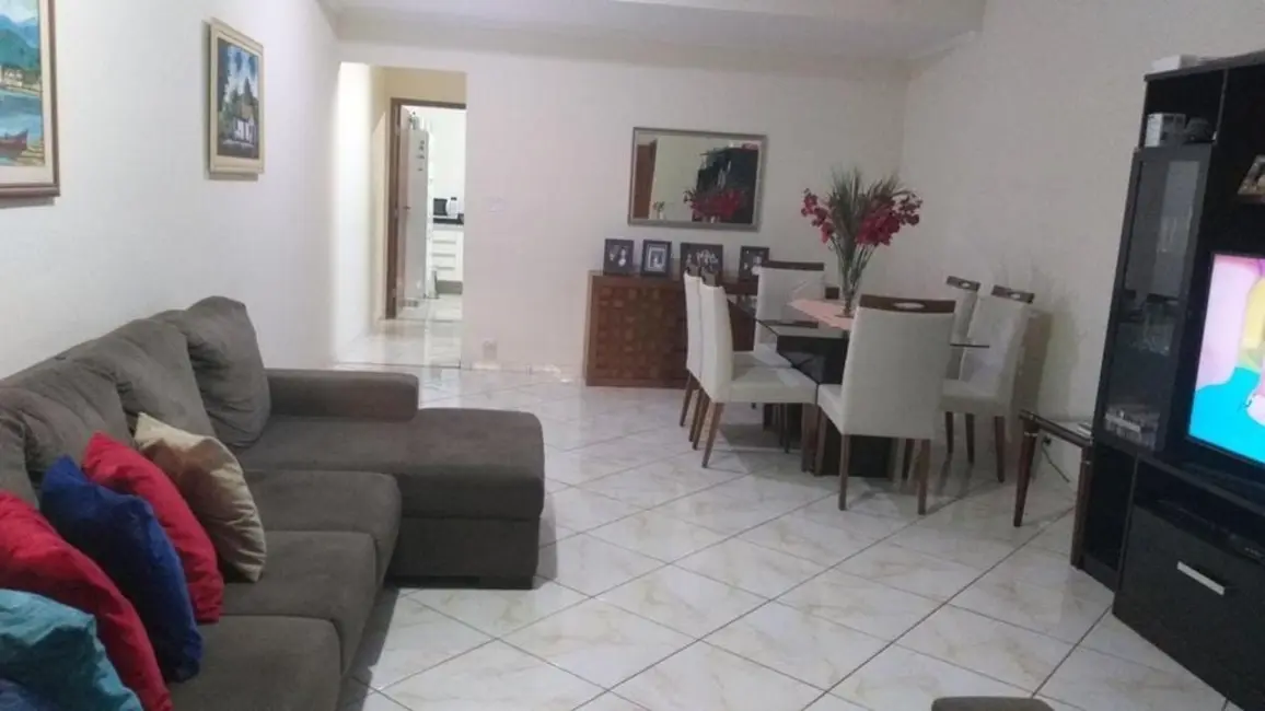 Foto 8 de Casa com 3 quartos à venda, 250m2 em Residencial Portal da Mantiqueira, Taubate - SP