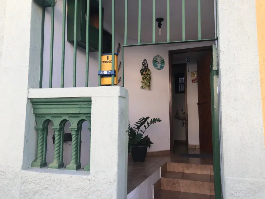 Foto 2 de Casa com 2 quartos à venda, 106m2 em Centro, Pindamonhangaba - SP