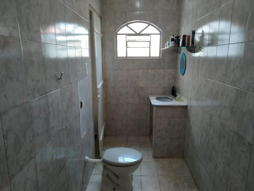 Sobrado com 2 quartos à venda, 266m2 em Aparecida - SP - imagem 9 Foto 9 de Sobrado com 2 quartos à venda, 266m2 em Aparecida - SP