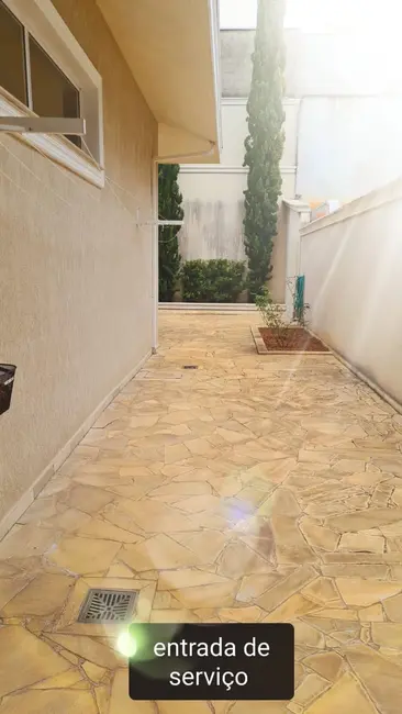 Foto 2 de Casa de Condomínio com 3 quartos à venda, 300m2 em Residencial Santa Helena, Cacapava - SP