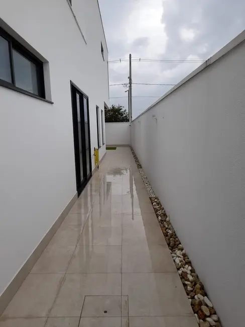 Foto 7 de Sobrado com 4 quartos à venda, 500m2 em Pindamonhangaba - SP