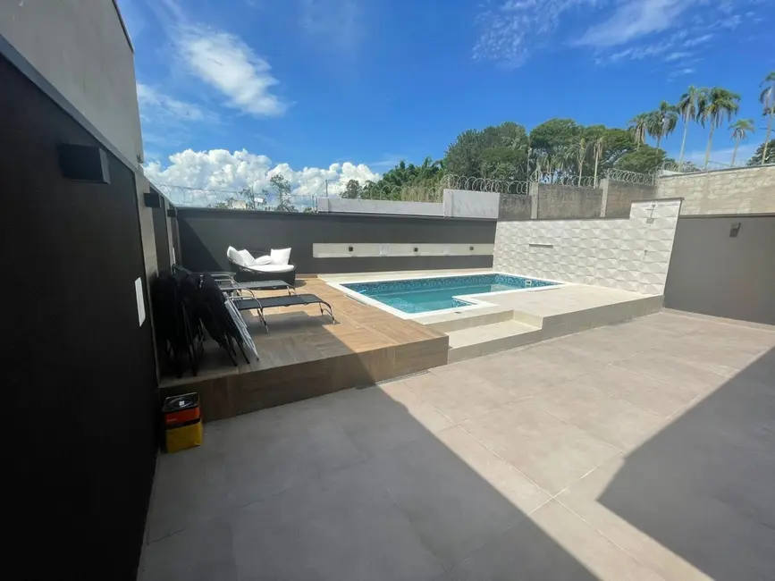 Casa de Condomínio com 3 quartos à venda, 170m2 em Tremembe - SP - imagem 5 Foto 5 de Casa de Condomínio com 3 quartos à venda, 170m2 em Tremembe - SP