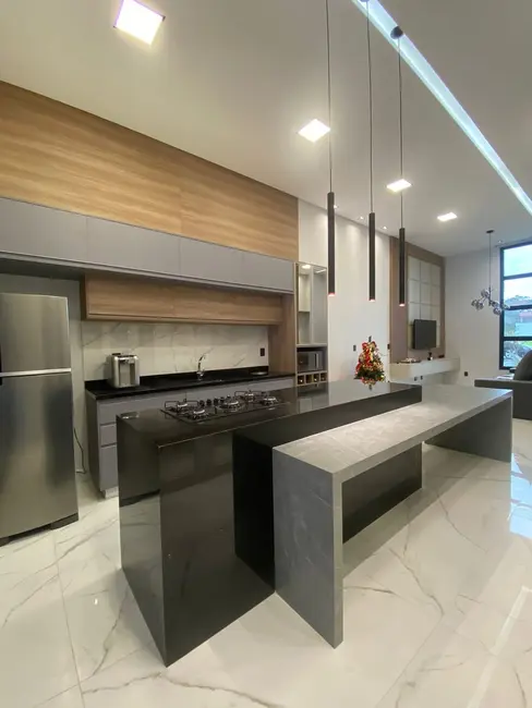 Foto 6 de Casa de Condomínio com 3 quartos à venda, 170m2 em Tremembe - SP