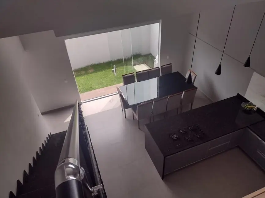 Foto 8 de Casa de Condomínio com 3 quartos à venda, 175m2 em Tremembe - SP