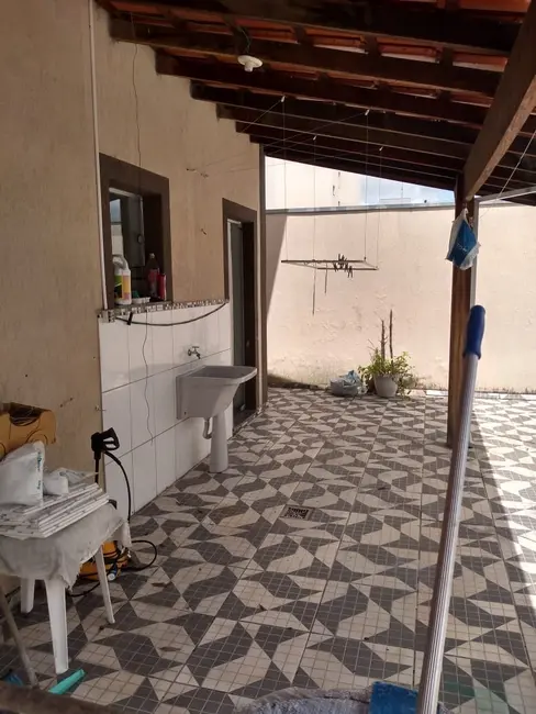 Foto 5 de Sobrado com 5 quartos à venda, 220m2 em Residencial Portal da Mantiqueira, Taubate - SP