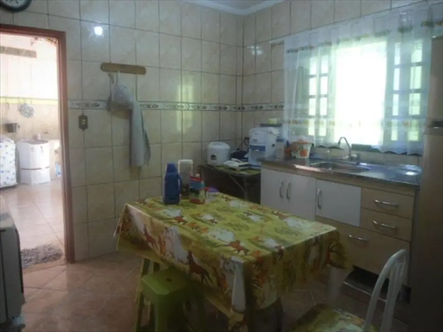 Foto 9 de Sobrado com 3 quartos à venda, 170m2 em Pindamonhangaba - SP