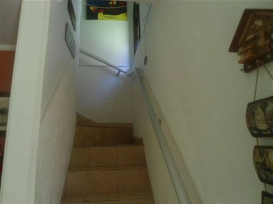 Foto 5 de Sobrado com 3 quartos à venda, 170m2 em Pindamonhangaba - SP
