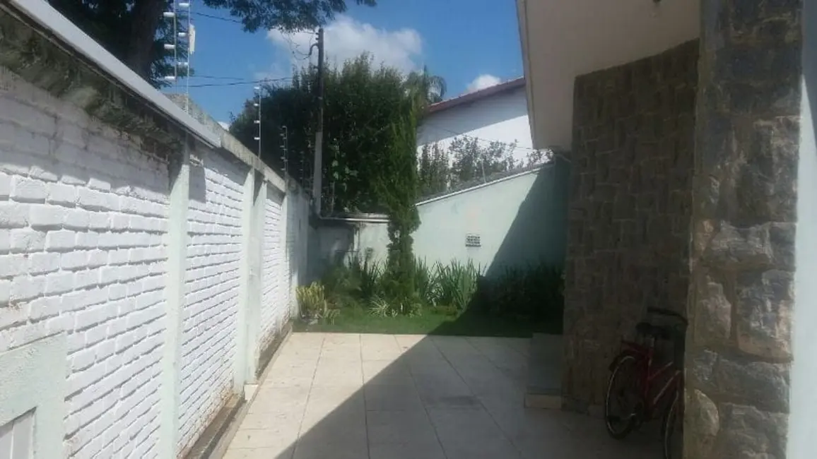 Foto 2 de Casa com 4 quartos à venda, 324m2 em Centro, Pindamonhangaba - SP