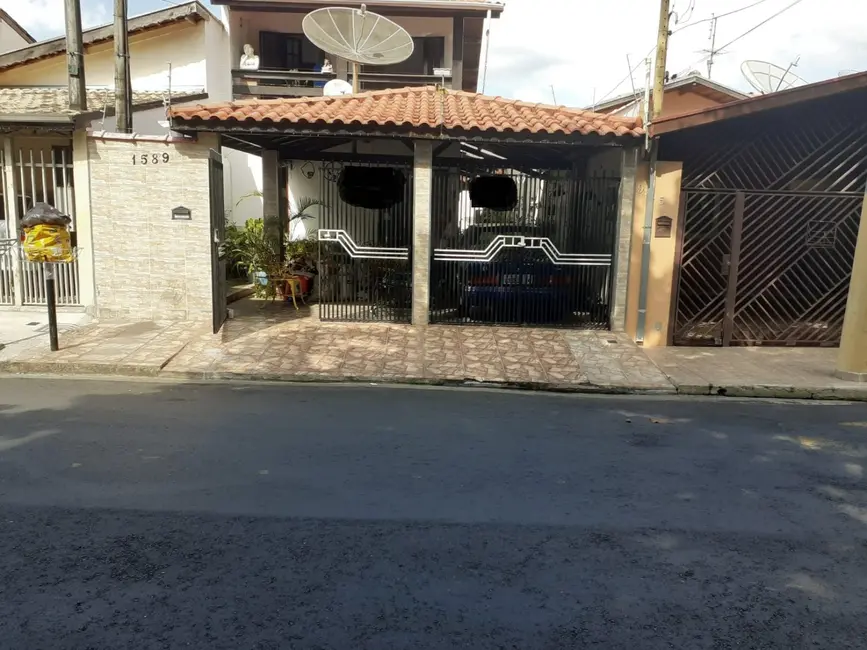 Sobrado com 2 quartos à venda, 120m2 em Pindamonhangaba - SP - imagem 1 Foto 1 de Sobrado com 2 quartos à venda, 120m2 em Pindamonhangaba - SP