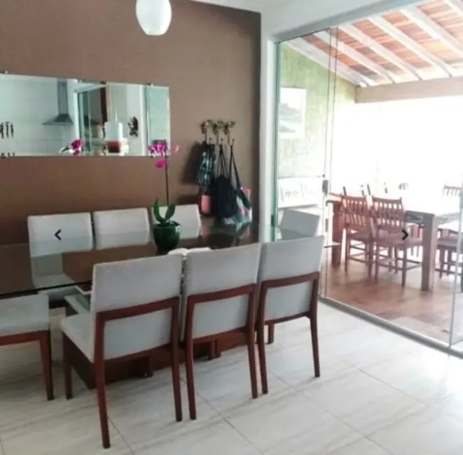 Foto 7 de Casa com 4 quartos à venda, 160m2 em São Benedito, Pindamonhangaba - SP