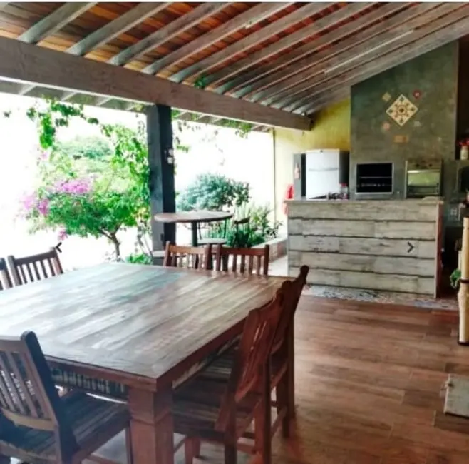 Foto 5 de Casa com 4 quartos à venda, 160m2 em São Benedito, Pindamonhangaba - SP