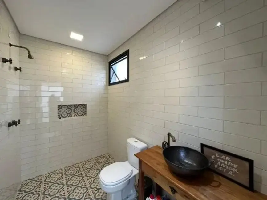 Foto 5 de Casa de Condomínio com 4 quartos à venda, 273m2 em Jardim Marlene Miranda, Taubate - SP