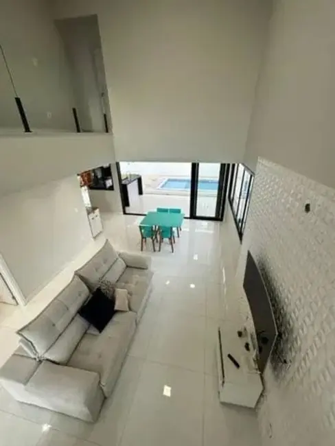 Foto 7 de Casa de Condomínio com 4 quartos à venda, 273m2 em Jardim Marlene Miranda, Taubate - SP