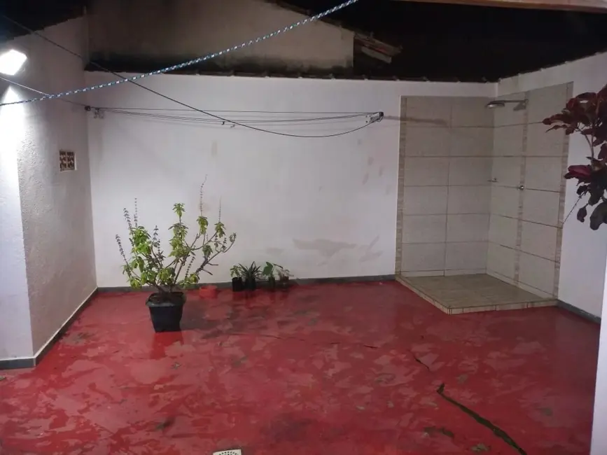 Foto 5 de Casa com 3 quartos à venda, 200m2 em Parque São Francisco, Guaratingueta - SP