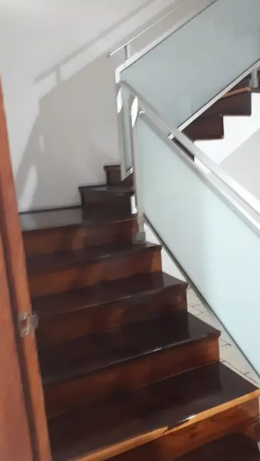 Sobrado com 3 quartos à venda, 267m2 em Jardim Boa Vista, Pindamonhangaba - SP - imagem 6 Foto 6 de Sobrado com 3 quartos à venda, 267m2 em Jardim Boa Vista, Pindamonhangaba - SP