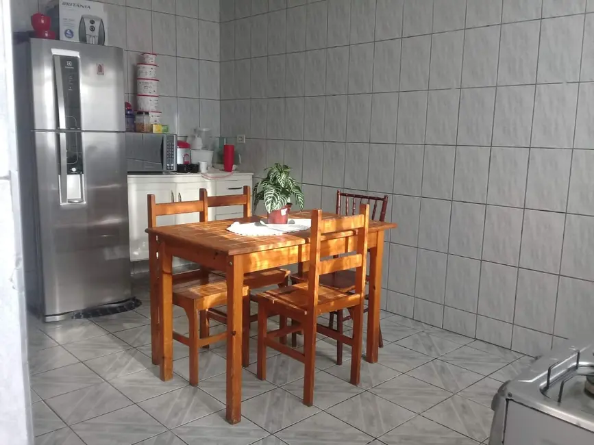 Foto 9 de Casa com 3 quartos à venda, 107m2 em Parque Califórnia, Jacarei - SP