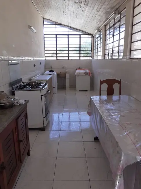 Foto 5 de Casa com 5 quartos à venda, 430m2 em Nossa Senhora do Perpétuo Socorro, Pindamonhangaba - SP