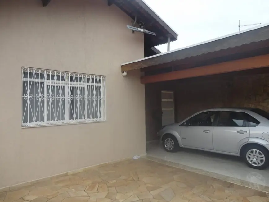 Foto 2 de Casa com 2 quartos à venda, 300m2 em Centro, Tremembe - SP