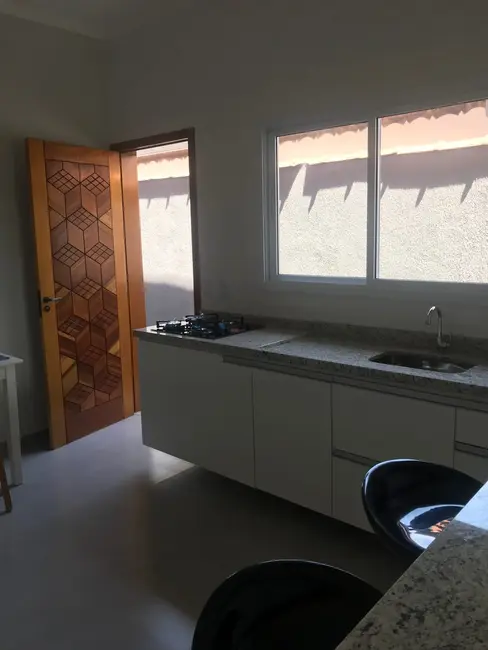 Foto 5 de Casa com 2 quartos à venda, 82m2 em Vila Rica, Pindamonhangaba - SP