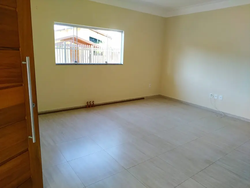 Foto 3 de Sobrado com 4 quartos à venda, 210m2 em Quiririm, Taubate - SP