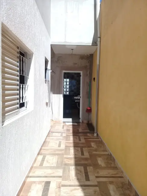 Foto 7 de Sobrado com 3 quartos à venda, 225m2 em Pindamonhangaba - SP