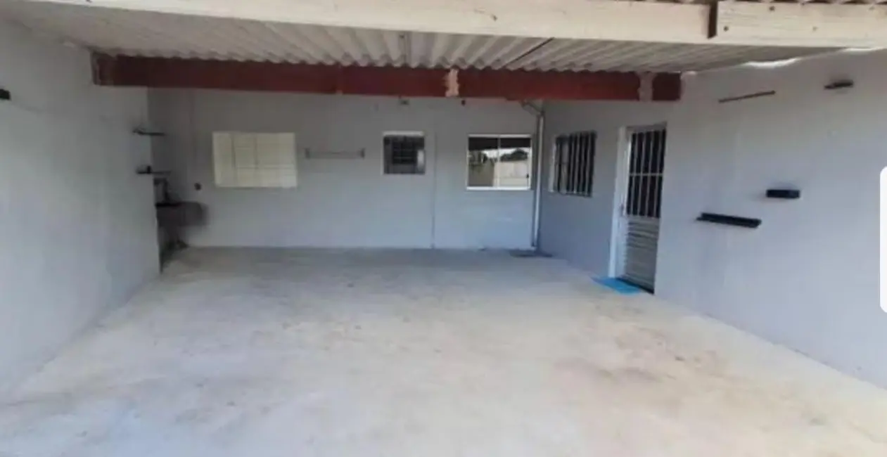 Foto 1 de Casa com 3 quartos à venda, 103m2 em Água Quente, Taubate - SP