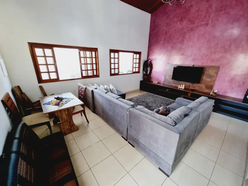 Foto 7 de Sobrado com 3 quartos à venda, 230m2 em Campos Elíseos, Taubate - SP