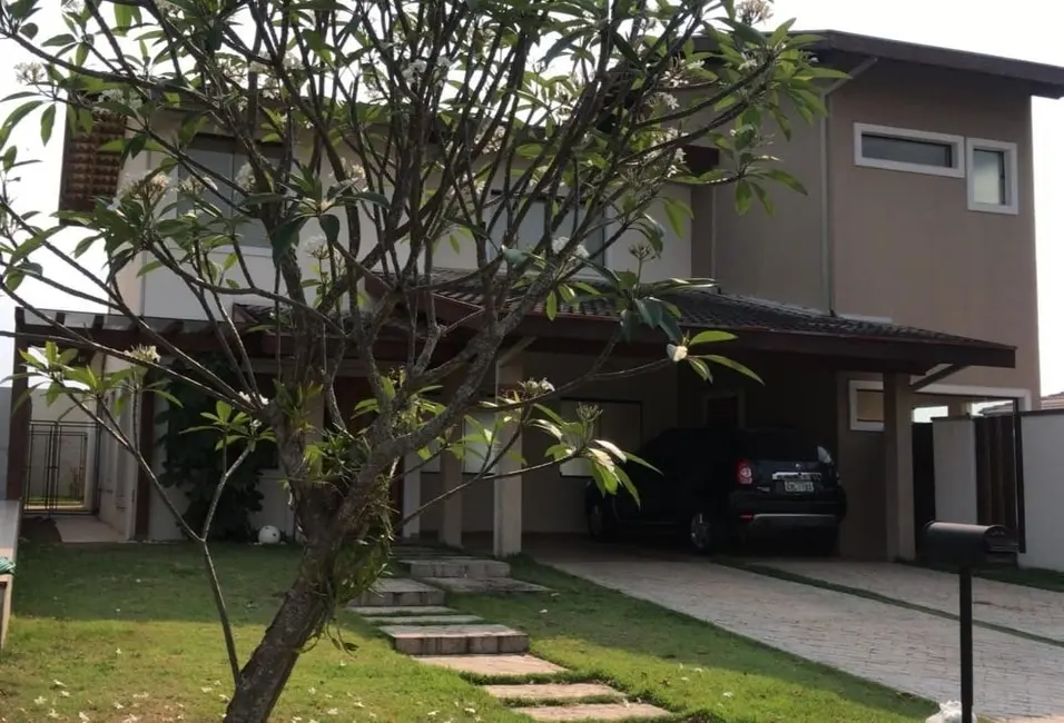 Foto 2 de Casa de Condomínio à venda em Pindamonhangaba - SP