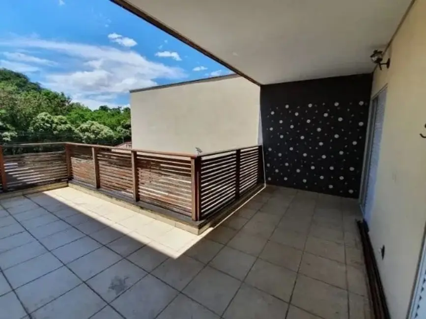 Casa com 3 quartos à venda em Pindamonhangaba - SP - imagem 1 Foto 1 de Casa com 3 quartos à venda em Pindamonhangaba - SP