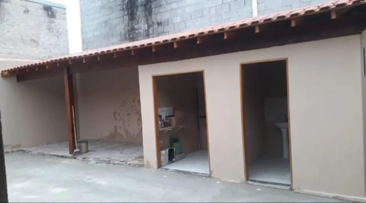 Foto 7 de Casa com 4 quartos à venda, 170m2 em Parque São Domingos, Pindamonhangaba - SP