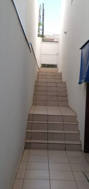 Foto 2 de Sobrado com 4 quartos à venda, 360m2 em Jardim Independência, Taubate - SP