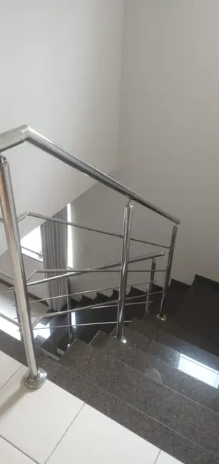 Sobrado com 4 quartos à venda, 360m2 em Jardim Independência, Taubate - SP - imagem 7 Foto 7 de Sobrado com 4 quartos à venda, 360m2 em Jardim Independência, Taubate - SP