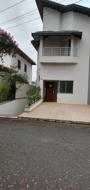 Foto 1 de Sobrado com 4 quartos à venda, 360m2 em Jardim Independência, Taubate - SP