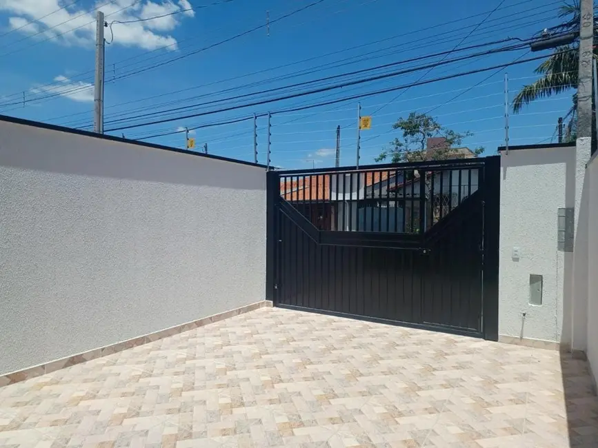 Foto 1 de Casa com 2 quartos à venda, 75m2 em Residencial Estoril, Taubate - SP