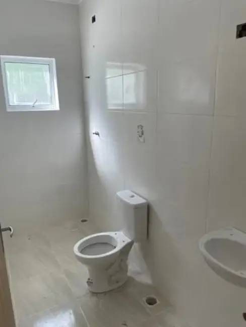 Foto 5 de Casa com 2 quartos à venda, 75m2 em Residencial Estoril, Taubate - SP