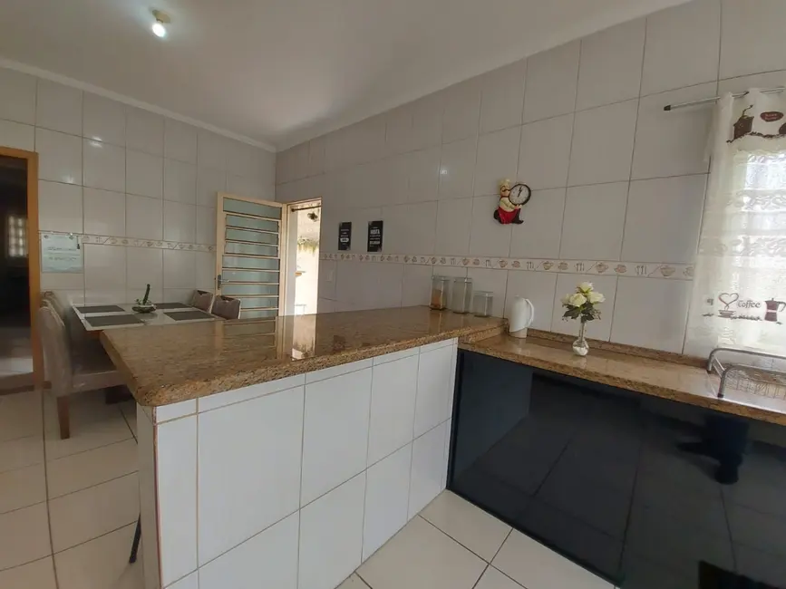 Foto 8 de Casa com 3 quartos à venda, 200m2 em Pindamonhangaba - SP