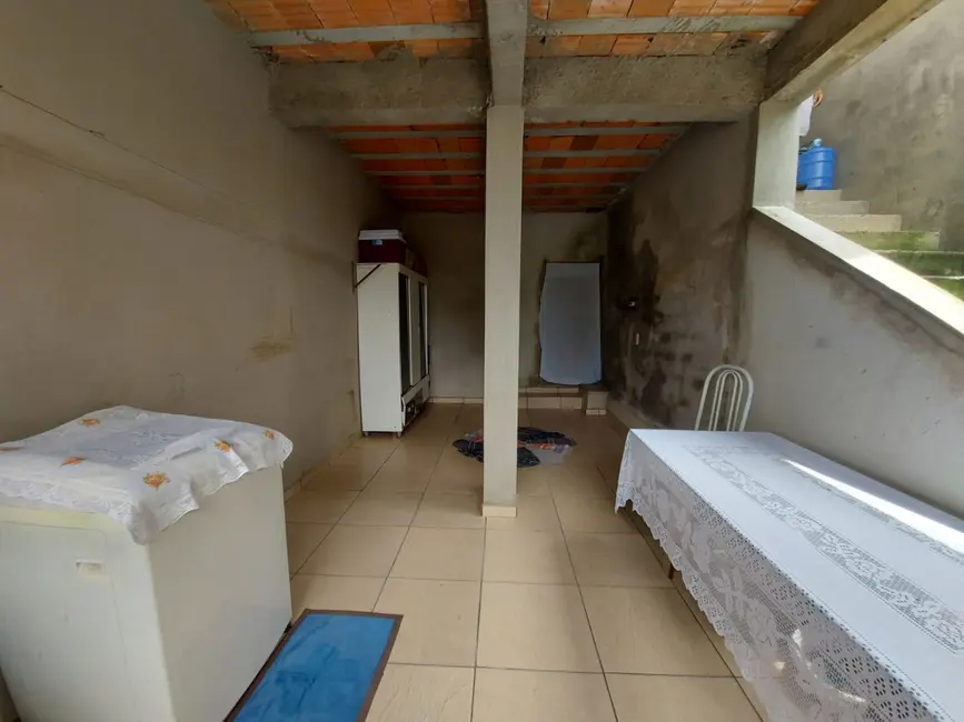 Foto 4 de Casa com 3 quartos à venda, 200m2 em Pindamonhangaba - SP