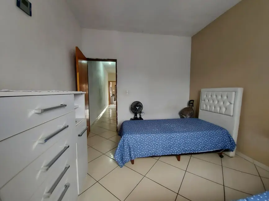 Foto 7 de Casa com 3 quartos à venda, 200m2 em Pindamonhangaba - SP