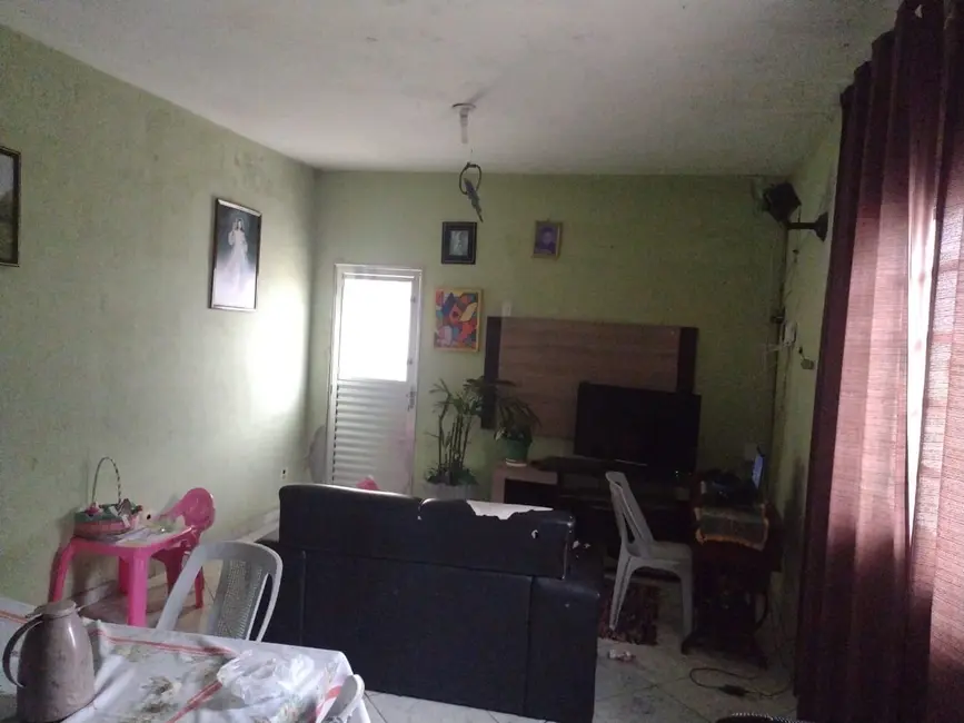 Foto 2 de Sobrado com 3 quartos à venda, 264m2 em Pindamonhangaba - SP
