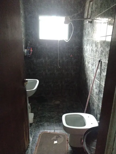 Sobrado com 3 quartos à venda, 264m2 em Pindamonhangaba - SP - imagem 7 Foto 7 de Sobrado com 3 quartos à venda, 264m2 em Pindamonhangaba - SP
