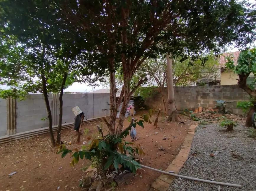 Foto 1 de Casa com 2 quartos à venda, 70m2 em Alto São Pedro, Taubate - SP