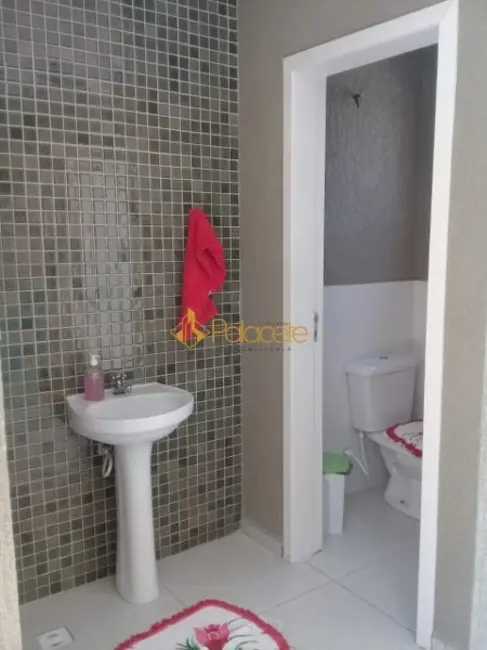 Foto 7 de Casa com 3 quartos à venda, 230m2 em Nossa Senhora do Perpétuo Socorro, Pindamonhangaba - SP