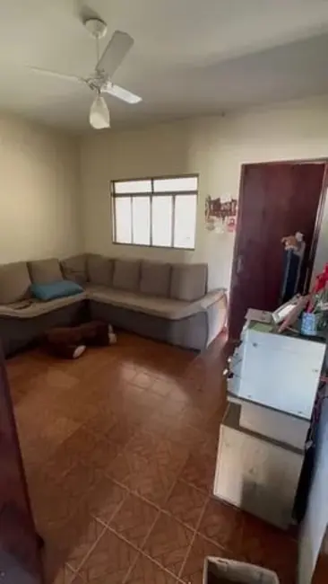 Foto 3 de Casa com 2 quartos à venda, 90m2 em Centro, Taubate - SP