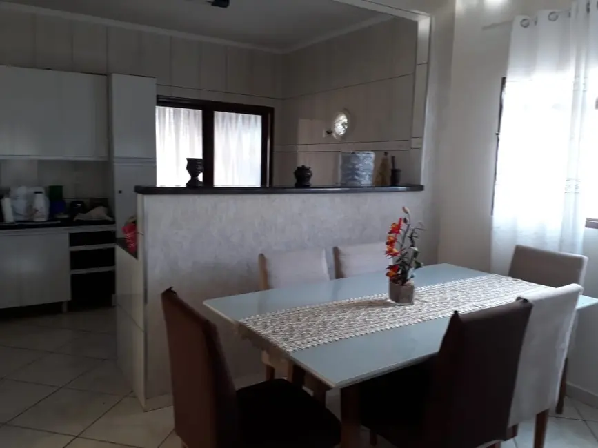 Foto 7 de Sobrado com 4 quartos à venda, 140m2 em Mombaça, Pindamonhangaba - SP