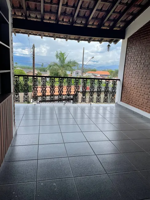 Foto 6 de Casa com 3 quartos à venda, 233m2 em Centro, Pindamonhangaba - SP