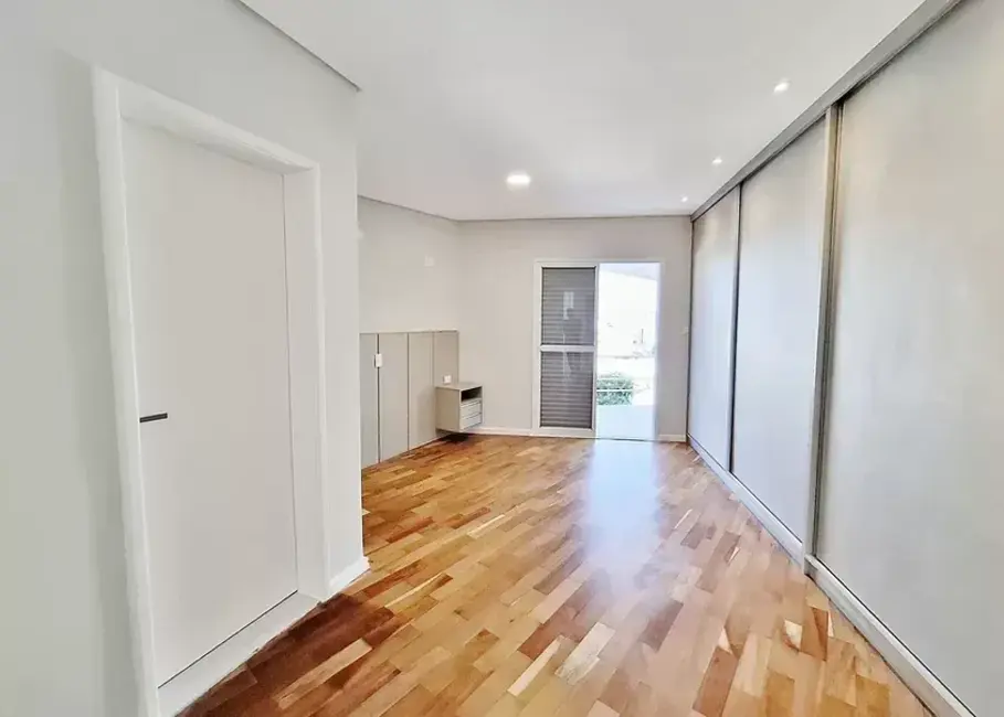 Casa de Condomínio com 4 quartos à venda, 380m2 em Sao Jose Dos Campos - SP - imagem 5 Foto 5 de Casa de Condomínio com 4 quartos à venda, 380m2 em Sao Jose Dos Campos - SP