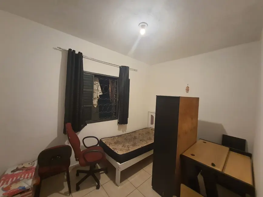 Foto 7 de Casa com 4 quartos à venda, 200m2 em Parque Aeroporto, Taubate - SP